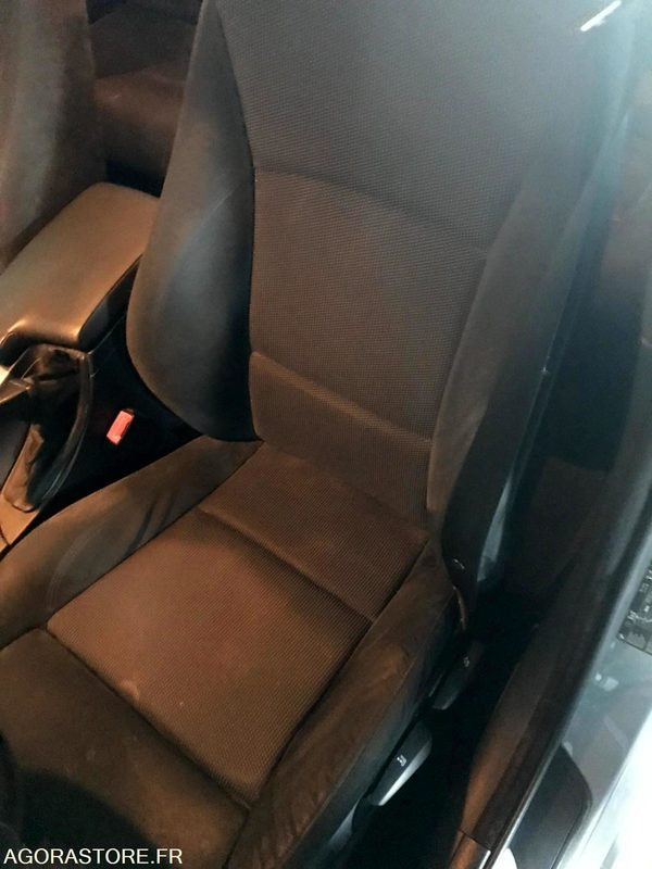 Bmw 320d xdrive pack m BV6 - 232144 kms - 2009 - Personenwagen: afbeelding 5 Bmw 320d xdrive pack m BV6 - 232144 kms - 2009 - Personenwagen: afbeelding 5