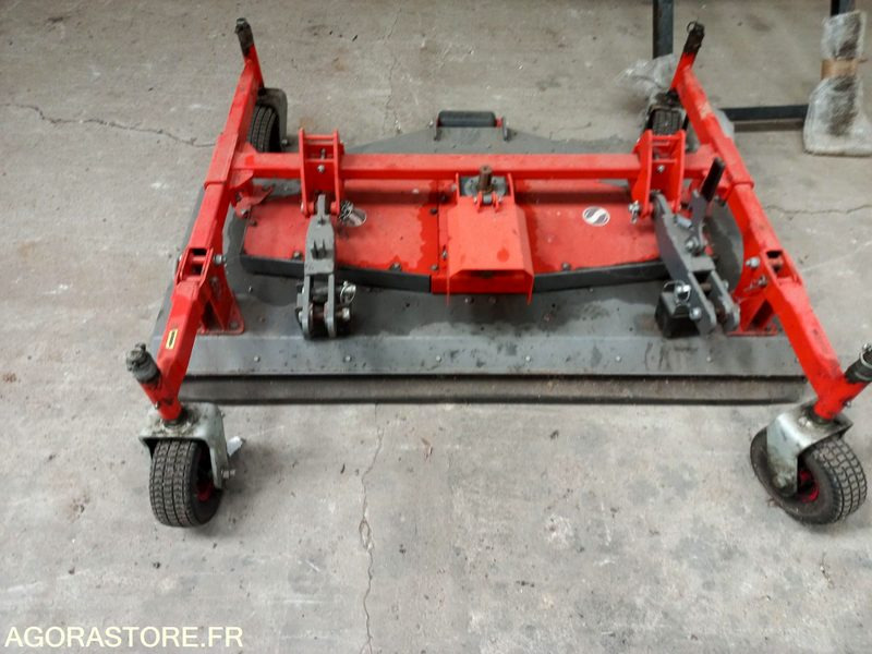 Coupe de tondeuse mulchng Morgneux TMC 150 fixation Kubota - Gazonmaaier: afbeelding 4 Coupe de tondeuse mulchng Morgneux TMC 150 fixation Kubota - Gazonmaaier: afbeelding 4