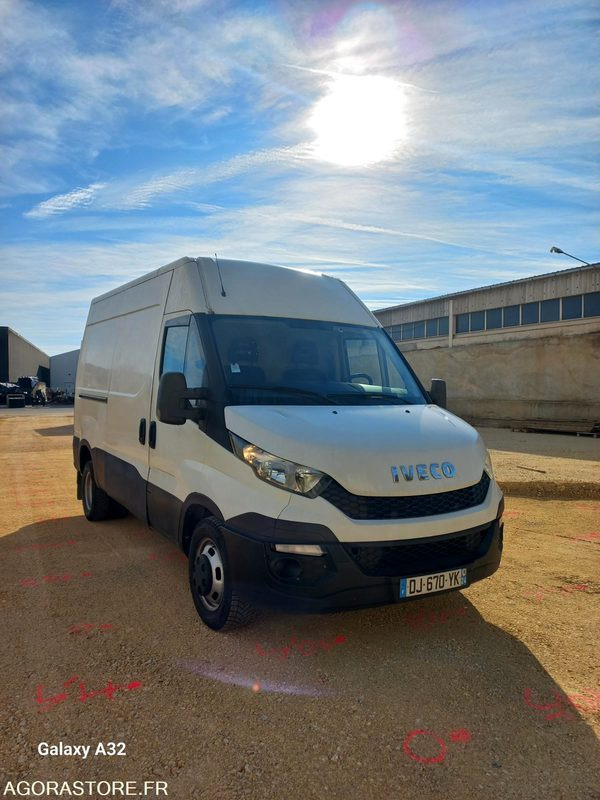 Fourgon iveco - Gesloten bestelwagen: afbeelding 2 Fourgon iveco - Gesloten bestelwagen: afbeelding 2