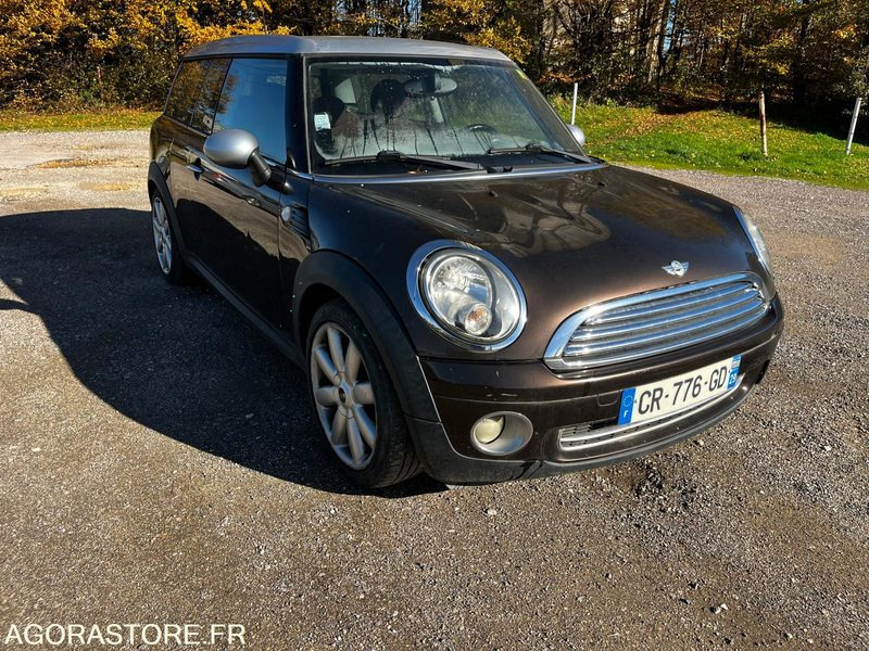 Mini clubman 1.6ess 2009 169000km - Stationwagen: afbeelding 1 Mini clubman 1.6ess 2009 169000km - Stationwagen: afbeelding 1