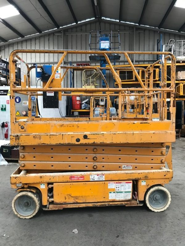 Ne pas mettre en vente NACELLE - GENIE - GS2646 - 1999 - 1065 HEURES - Hoogwerker: afbeelding 4 Ne pas mettre en vente NACELLE - GENIE - GS2646 - 1999 - 1065 HEURES - Hoogwerker: afbeelding 4