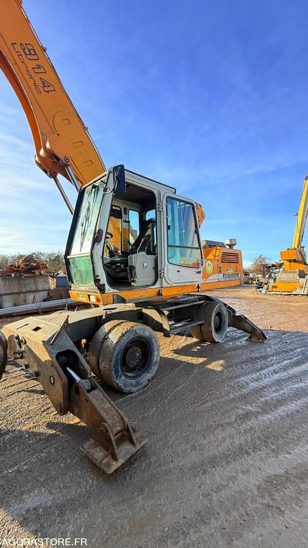 Graafmachine pelle liebherr A914 LITRONIC - 2002 - 20 000 heures ENTRETIEN LIEBHERR: afbeelding 6 Graafmachine pelle liebherr A914 LITRONIC - 2002 - 20 000 heures ENTRETIEN LIEBHERR: afbeelding 6