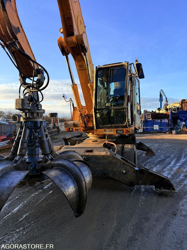 Graafmachine pelle liebherr A914 LITRONIC - 2002 - 20 000 heures ENTRETIEN LIEBHERR: afbeelding 10 Graafmachine pelle liebherr A914 LITRONIC - 2002 - 20 000 heures ENTRETIEN LIEBHERR: afbeelding 10