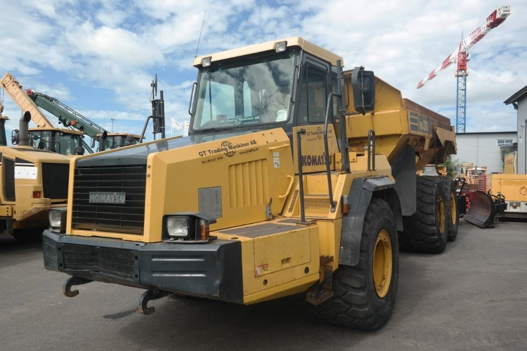 Komatsu HM 300-2 - Kiepwagen met knikbesturing: afbeelding 3 Komatsu HM 300-2 - Kiepwagen met knikbesturing: afbeelding 3