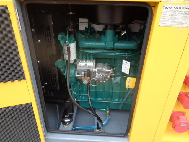 Diversen W50 KawaKenki W50 - Industrie generator: afbeelding 3 Diversen W50 KawaKenki W50 - Industrie generator: afbeelding 3
