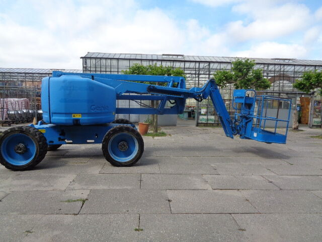 Genie Z45/25 - Knikarmhoogwerker: afbeelding 4 Genie Z45/25 - Knikarmhoogwerker: afbeelding 4