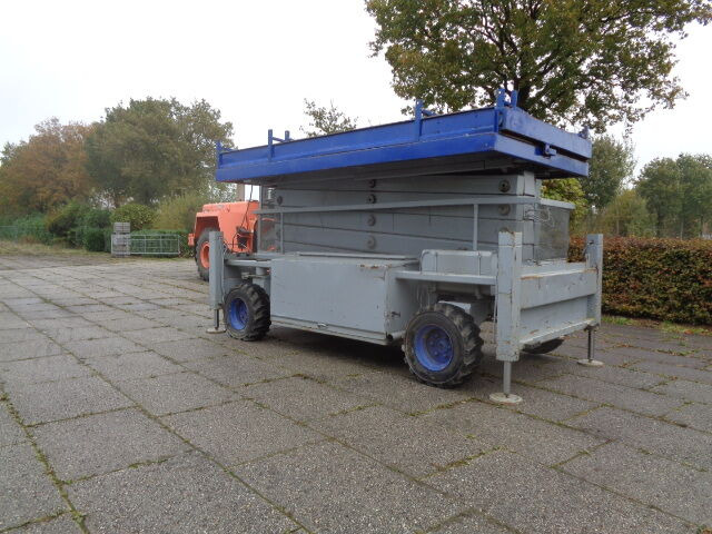 Liftlux SL172-24D4WD - Schaarlift: afbeelding 3 Liftlux SL172-24D4WD - Schaarlift: afbeelding 3