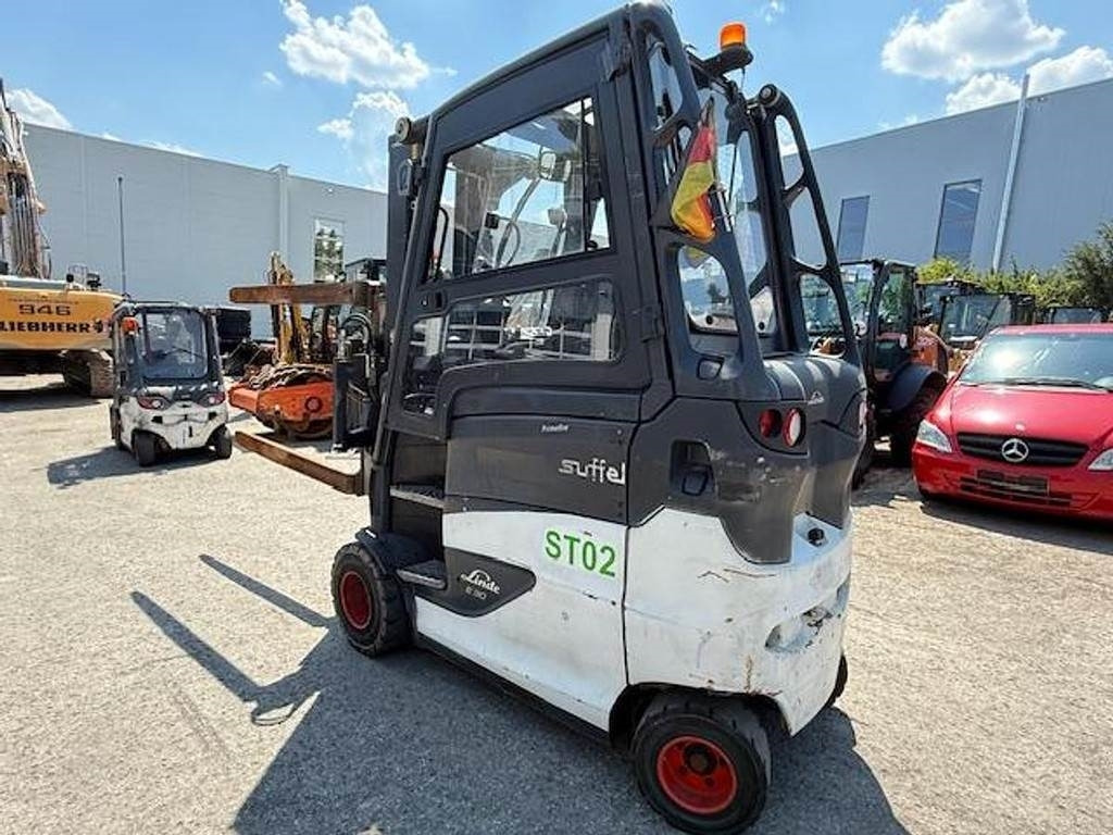 Linde E30 HL – 01/600 - Elektrische heftruck: afbeelding 4 Linde E30 HL – 01/600 - Elektrische heftruck: afbeelding 4