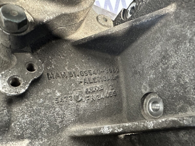 Behr - Oliekoeler voor Vrachtwagen: afbeelding 3 Behr - Oliekoeler voor Vrachtwagen: afbeelding 3