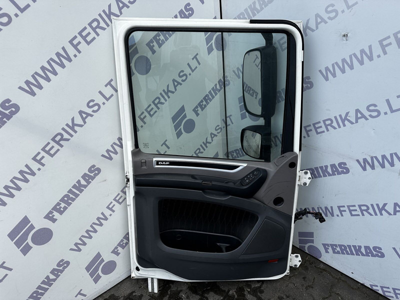 DAF left side - Deur en onderdelen voor Vrachtwagen: afbeelding 2 DAF left side - Deur en onderdelen voor Vrachtwagen: afbeelding 2