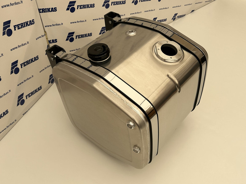 Hydraulic aluminum oil tank 200L - Hydrauliektank voor Vrachtwagen: afbeelding 2 Hydraulic aluminum oil tank 200L - Hydrauliektank voor Vrachtwagen: afbeelding 2