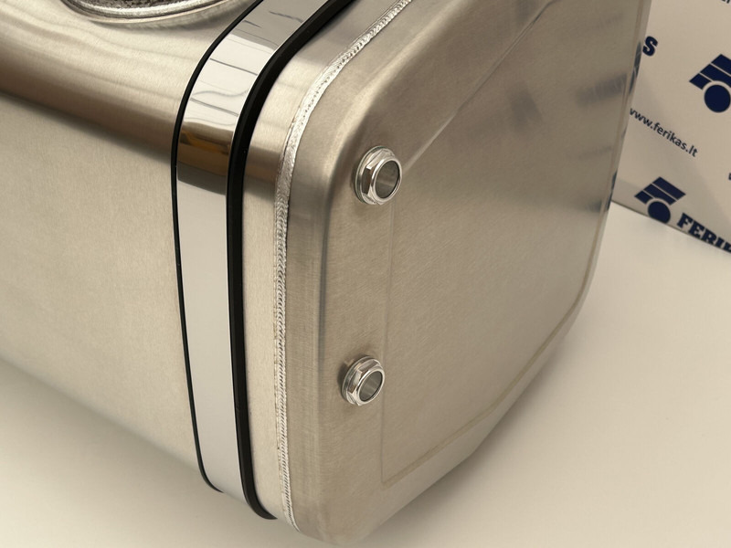 Hydraulic aluminum oil tank 300L - Hydrauliektank voor Vrachtwagen: afbeelding 5 Hydraulic aluminum oil tank 300L - Hydrauliektank voor Vrachtwagen: afbeelding 5