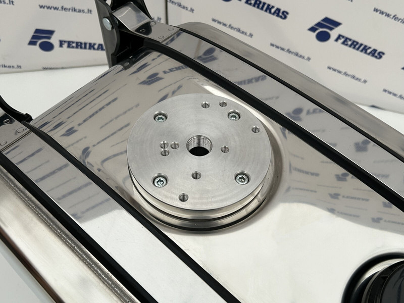 Hydraulic stainless steel oil tank 160L - Hydrauliektank voor Vrachtwagen: afbeelding 5 Hydraulic stainless steel oil tank 160L - Hydrauliektank voor Vrachtwagen: afbeelding 5