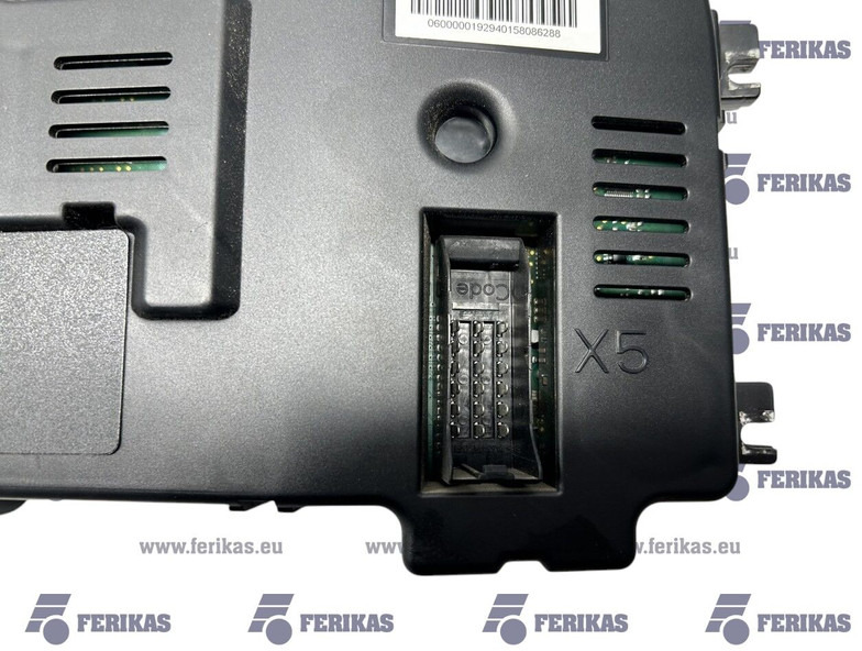 MAN instrument cluster - Instrumentenpaneel voor Vrachtwagen: afbeelding 4 MAN instrument cluster - Instrumentenpaneel voor Vrachtwagen: afbeelding 4