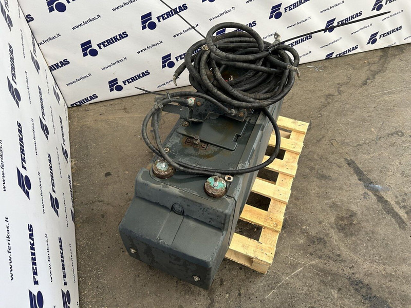 MAN rear mounting battery box - Batterij voor Vrachtwagen: afbeelding 2 MAN rear mounting battery box - Batterij voor Vrachtwagen: afbeelding 2