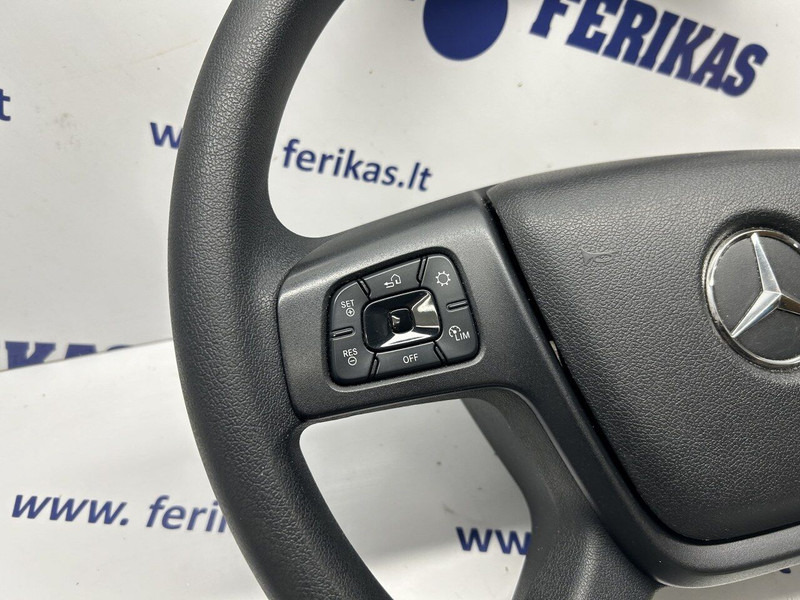 Mercedes-Benz Actros - Stuurwiel voor Vrachtwagen: afbeelding 2 Mercedes-Benz Actros - Stuurwiel voor Vrachtwagen: afbeelding 2