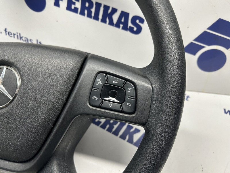 Mercedes-Benz Actros - Stuurwiel voor Vrachtwagen: afbeelding 3 Mercedes-Benz Actros - Stuurwiel voor Vrachtwagen: afbeelding 3