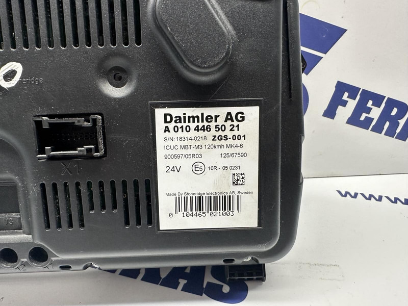 Mercedes-Benz Actros MP4 - Instrumentenpaneel voor Vrachtwagen: afbeelding 3 Mercedes-Benz Actros MP4 - Instrumentenpaneel voor Vrachtwagen: afbeelding 3