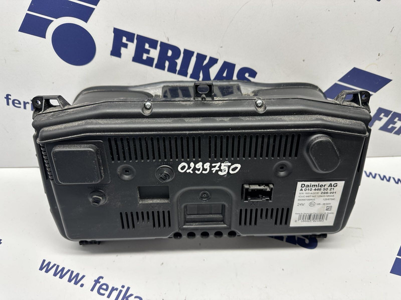 Mercedes-Benz Actros MP4 - Instrumentenpaneel voor Vrachtwagen: afbeelding 2 Mercedes-Benz Actros MP4 - Instrumentenpaneel voor Vrachtwagen: afbeelding 2