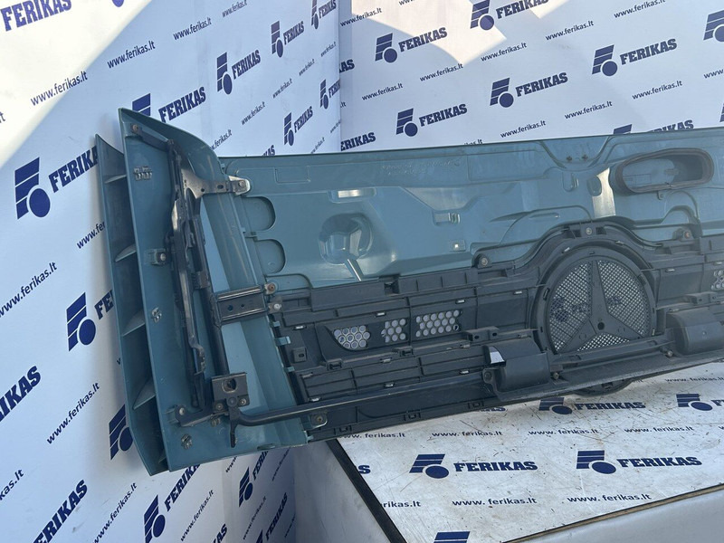 Mercedes-Benz Actros MP4 - Motorkap voor Vrachtwagen: afbeelding 5 Mercedes-Benz Actros MP4 - Motorkap voor Vrachtwagen: afbeelding 5