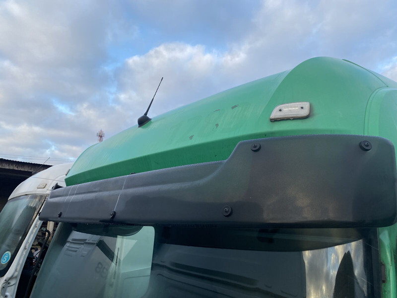 Mercedes-Benz - Zonneklep voor Vrachtwagen: afbeelding 3 Mercedes-Benz - Zonneklep voor Vrachtwagen: afbeelding 3