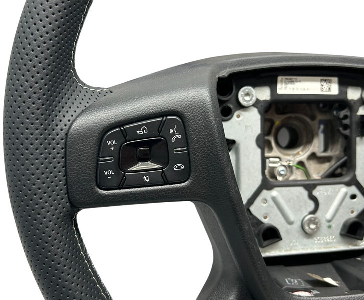 Mercedes-Benz steering wheel, refurbished - Stuurwiel voor Vrachtwagen: afbeelding 3 Mercedes-Benz steering wheel, refurbished - Stuurwiel voor Vrachtwagen: afbeelding 3