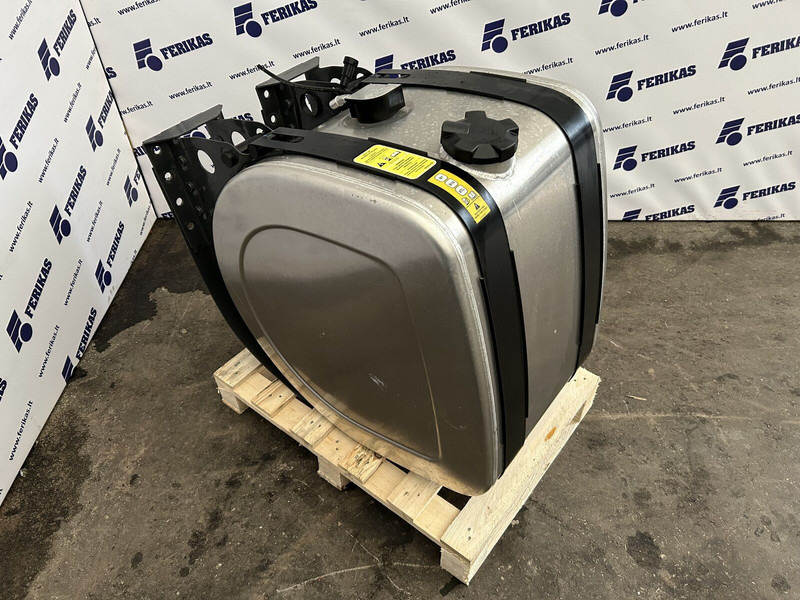 Renault 210L 710x690x530 - Brandstoftank voor Vrachtwagen: afbeelding 2 Renault 210L 710x690x530 - Brandstoftank voor Vrachtwagen: afbeelding 2