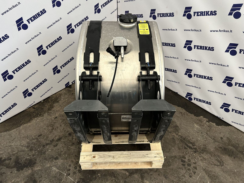 Renault 210L 710x690x530 - Brandstoftank voor Vrachtwagen: afbeelding 4 Renault 210L 710x690x530 - Brandstoftank voor Vrachtwagen: afbeelding 4