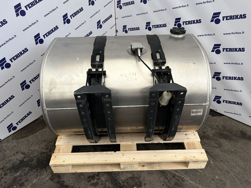 Renault 450L 710x690x1130 - Brandstoftank voor Vrachtwagen: afbeelding 4 Renault 450L 710x690x1130 - Brandstoftank voor Vrachtwagen: afbeelding 4