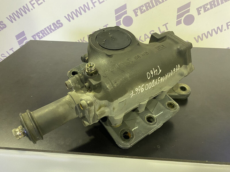 Renault T steering gear - Stuurkolom voor Vrachtwagen: afbeelding 3 Renault T steering gear - Stuurkolom voor Vrachtwagen: afbeelding 3