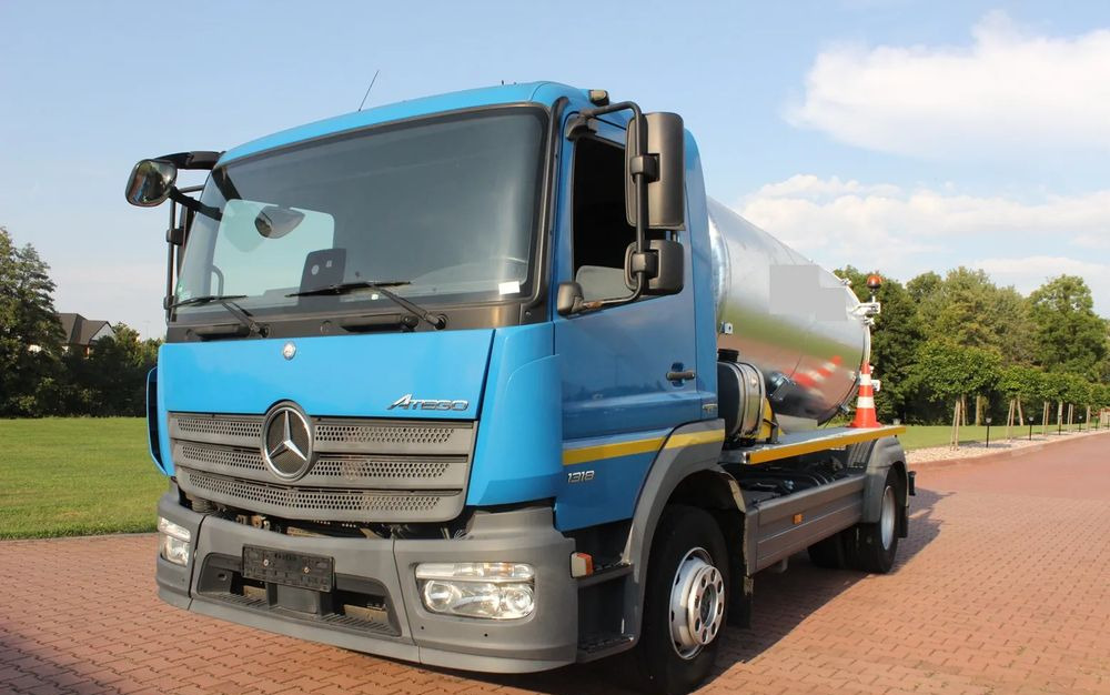Mercedes-Benz ATEGO 13 18 EURO 6 BLUETEC 6 BECZKAASENIZACYJNA 7 200 LITRÓW - Tankwagen: afbeelding 1 Mercedes-Benz ATEGO 13 18 EURO 6 BLUETEC 6 BECZKAASENIZACYJNA 7 200 LITRÓW - Tankwagen: afbeelding 1