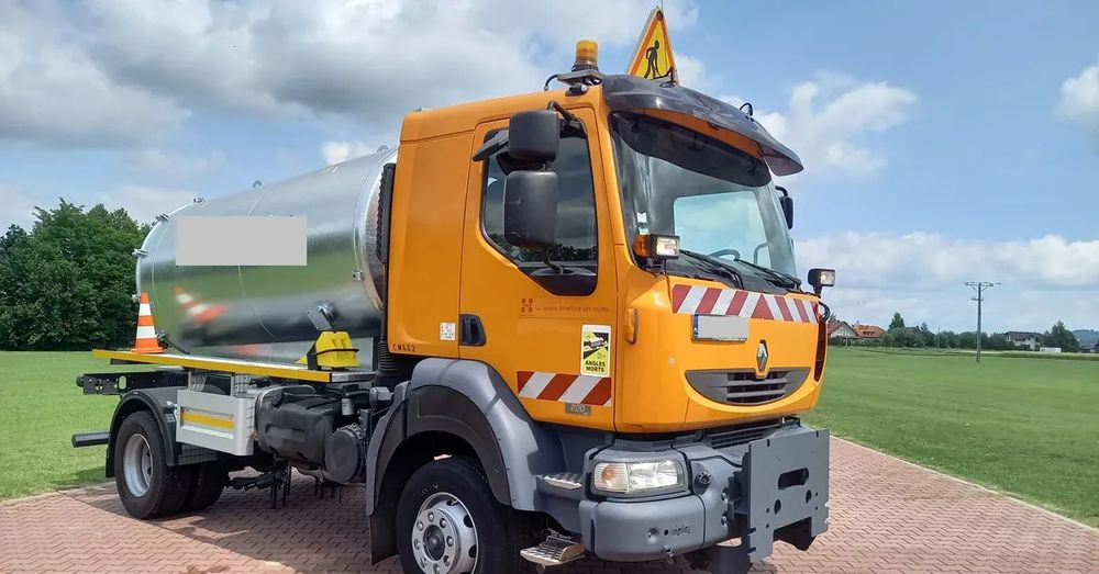 Renault MIDLUM 4X4 ALLOARD 4 WD ASENIZACJA - Vacuümwagen: afbeelding 2 Renault MIDLUM 4X4 ALLOARD 4 WD ASENIZACJA - Vacuümwagen: afbeelding 2