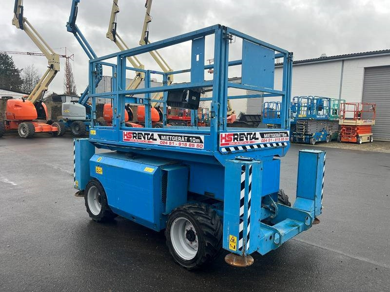 Genie GS2668 RT diesel 4x4 10m (1527) - Schaarlift: afbeelding 5 Genie GS2668 RT diesel 4x4 10m (1527) - Schaarlift: afbeelding 5