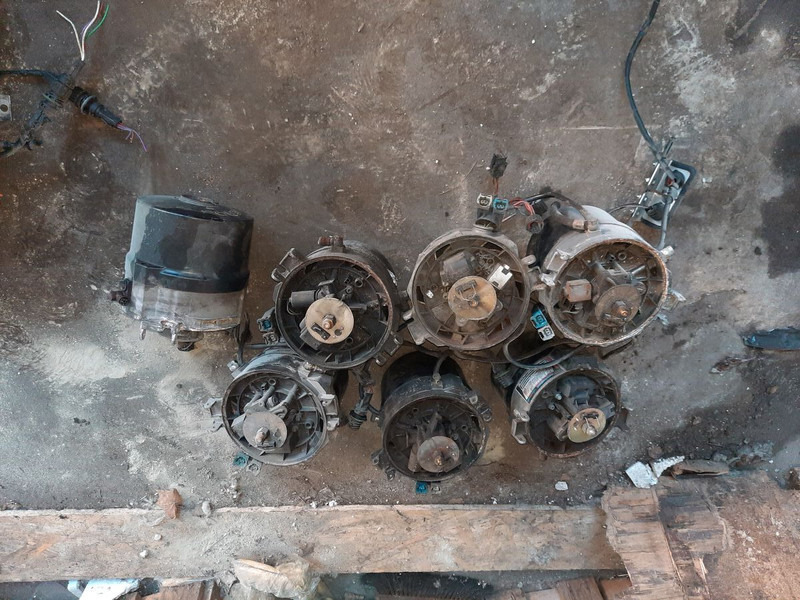 Scania Spheros Thermo 300 - Verwarming/ Ventilatie: afbeelding 3 Scania Spheros Thermo 300 - Verwarming/ Ventilatie: afbeelding 3