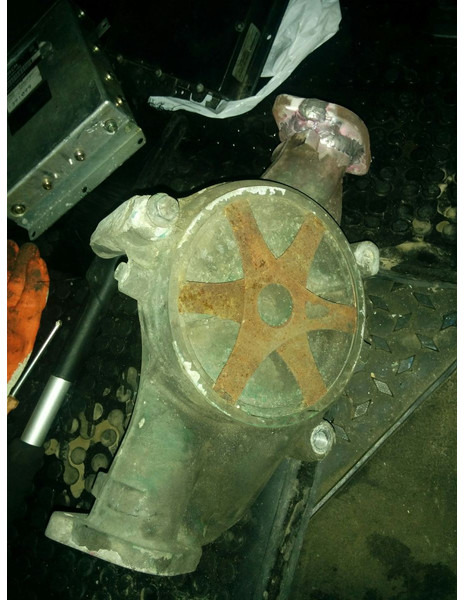 Volvo B 12 9700 . FM/FH - Waterpomp: afbeelding 5 Volvo B 12 9700 . FM/FH - Waterpomp: afbeelding 5