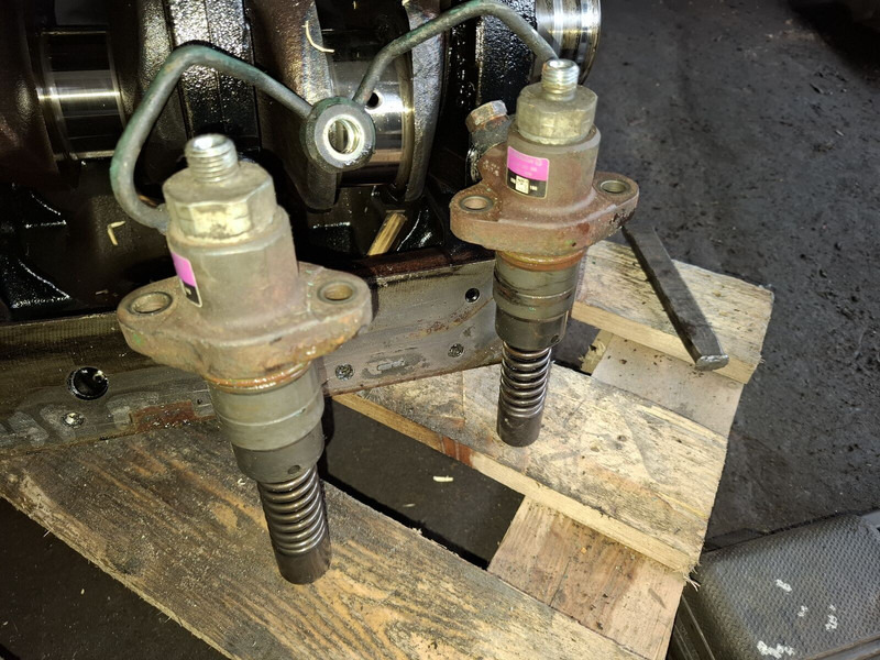 Volvo D7E - Brandstofpomp: afbeelding 1 Volvo D7E - Brandstofpomp: afbeelding 1