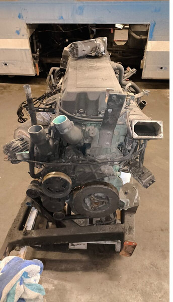 Volvo D9B380/ D9B-360 .G9A-300 D9B310. D9A.-340 - Motor: afbeelding 4 Volvo D9B380/ D9B-360 .G9A-300 D9B310. D9A.-340 - Motor: afbeelding 4
