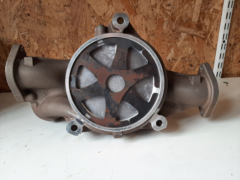 Volvo - Waterpomp: afbeelding 2 Volvo - Waterpomp: afbeelding 2