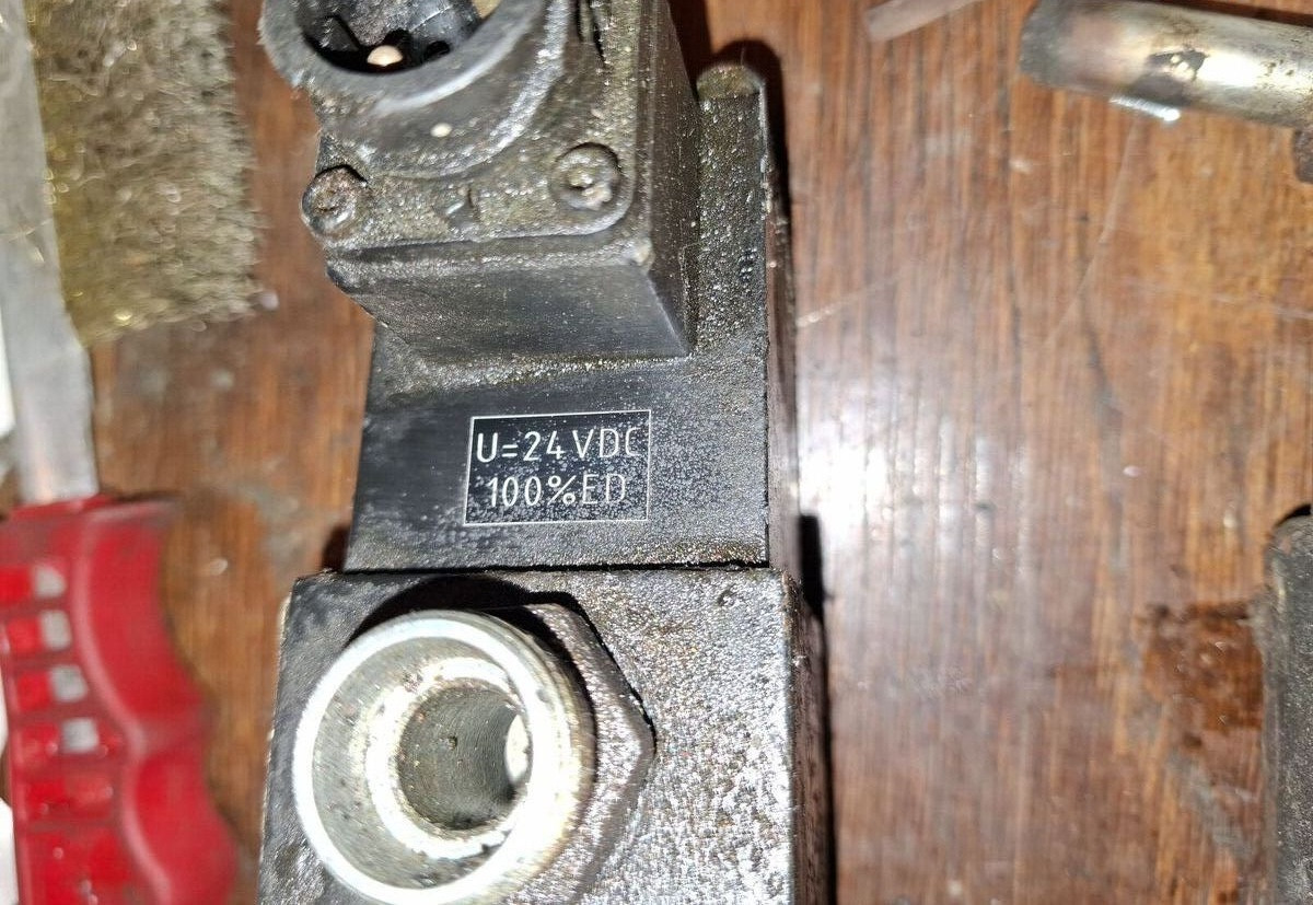 Volvo ZFLS / Herion Volvo b12 - Hydraulische cilinder voor Bus: afbeelding 1 Volvo ZFLS / Herion Volvo b12 - Hydraulische cilinder voor Bus: afbeelding 1
