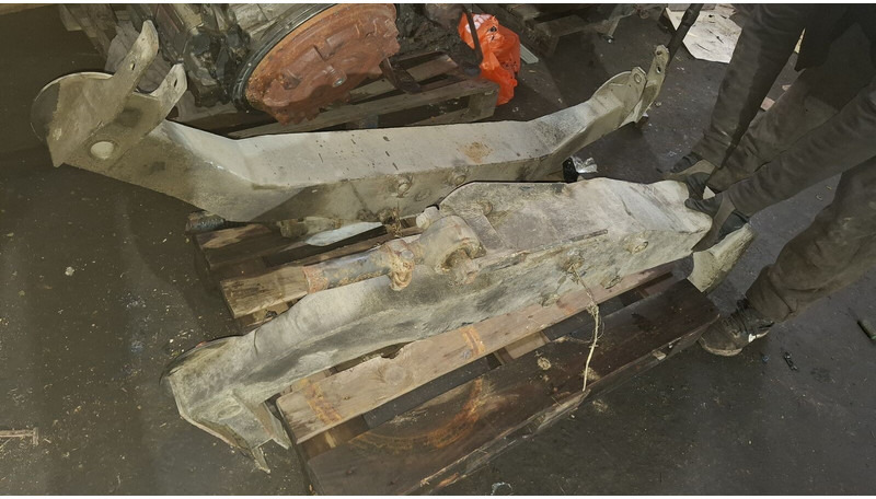 Volvo кронштейн заднего моста мерседес - Bladvering: afbeelding 5 Volvo кронштейн заднего моста мерседес - Bladvering: afbeelding 5