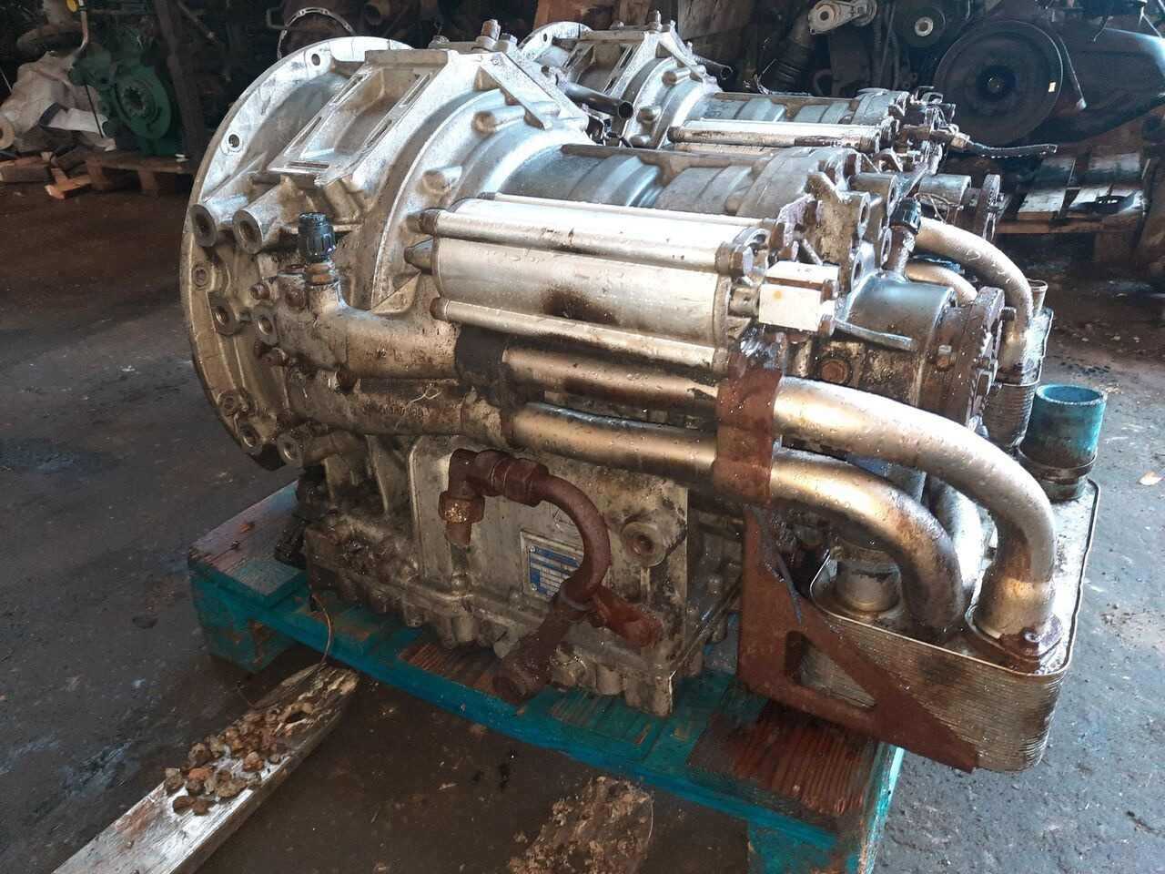 ZF 6HP604C .6HP502C. 6HP552C .6HP602C. 6HP592C. 6HP504C .6HP604C. 6 Volvo Man/ Volvo. Scnia. Mersedes - Versnellingsbak voor Bus: afbeelding 2 ZF 6HP604C .6HP502C. 6HP552C .6HP602C. 6HP592C. 6HP504C .6HP604C. 6 Volvo Man/ Volvo. Scnia. Mersedes - Versnellingsbak voor Bus: afbeelding 2