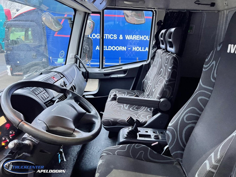 Iveco Eurocargo 150E28 175.650 km, AC, 3 Stoelen, 2000 kg lift, 6 Cilinder - Bakwagen: afbeelding 5 Iveco Eurocargo 150E28 175.650 km, AC, 3 Stoelen, 2000 kg lift, 6 Cilinder - Bakwagen: afbeelding 5