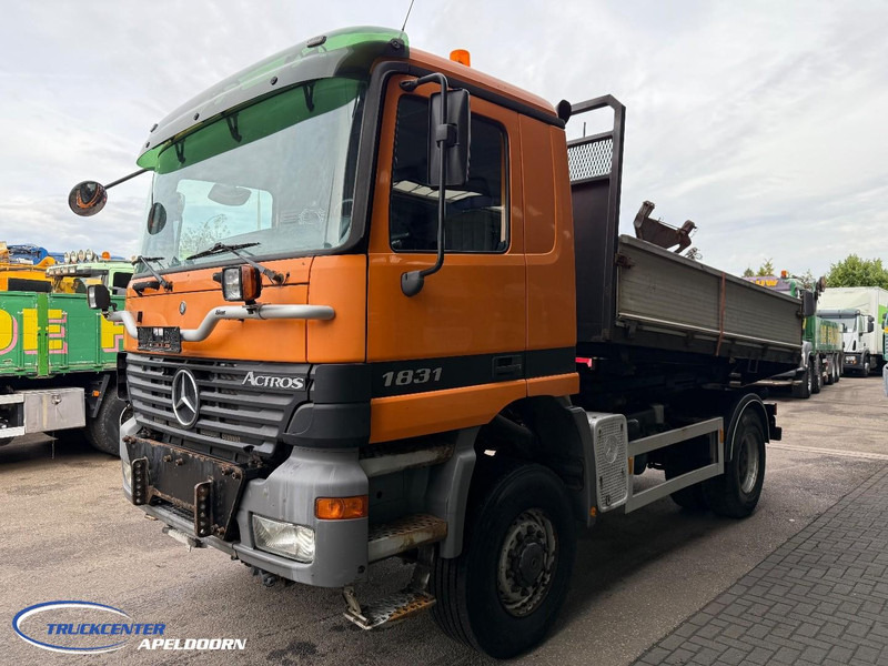 Mercedes-Benz Actros 1831 4x4 Naafreductie, Bladgeveerd, EPS, Originele kilometerstand! - Kipper vrachtwagen: afbeelding 3 Mercedes-Benz Actros 1831 4x4 Naafreductie, Bladgeveerd, EPS, Originele kilometerstand! - Kipper vrachtwagen: afbeelding 3