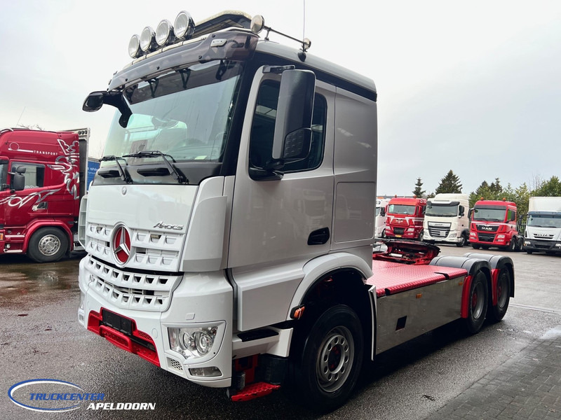 Mercedes-Benz Arocs 3351 6x4 Big axles, Hydraulics - Trekker: afbeelding 3 Mercedes-Benz Arocs 3351 6x4 Big axles, Hydraulics - Trekker: afbeelding 3