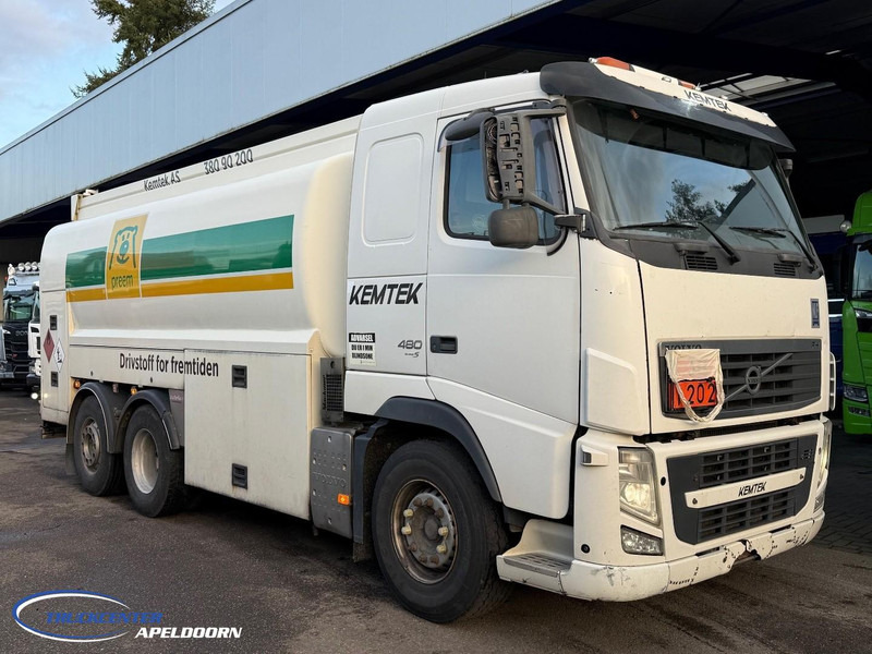 Volvo FH 480 18000 Liter ADR, 4 Compartimenten, Stuuras - Tankwagen: afbeelding 1 Volvo FH 480 18000 Liter ADR, 4 Compartimenten, Stuuras - Tankwagen: afbeelding 1