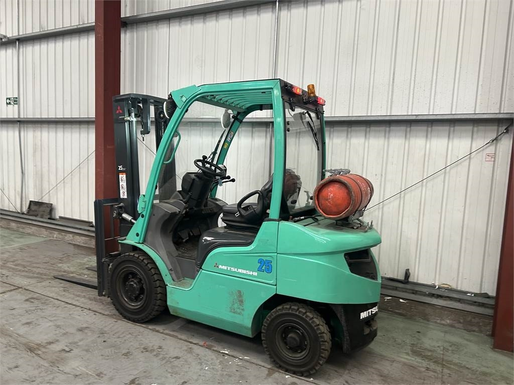 Mitsubishi FG25N - LPG heftruck: afbeelding 3 Mitsubishi FG25N - LPG heftruck: afbeelding 3