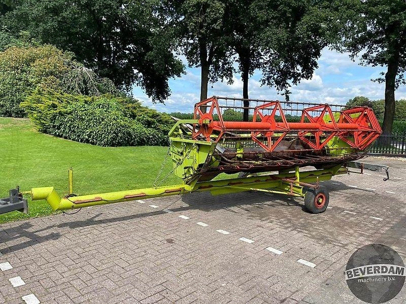 Claas maaibord 400 - Oogstmachine toebehoor: afbeelding 2 Claas maaibord 400 - Oogstmachine toebehoor: afbeelding 2
