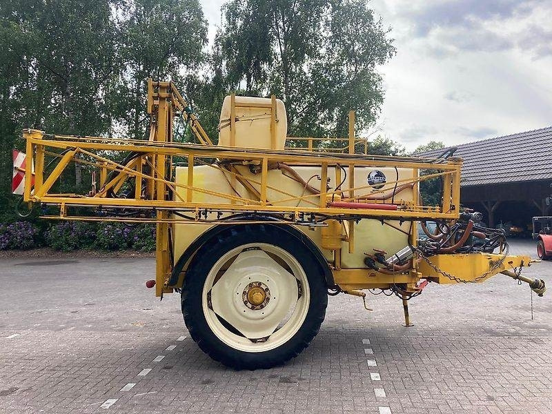 Dubex Nestor - Getrokken veldspuit: afbeelding 5 Dubex Nestor - Getrokken veldspuit: afbeelding 5