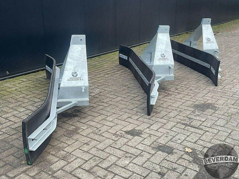 Rubberschuif trekker en lepelbevestiging - Blad: afbeelding 2 Rubberschuif trekker en lepelbevestiging - Blad: afbeelding 2