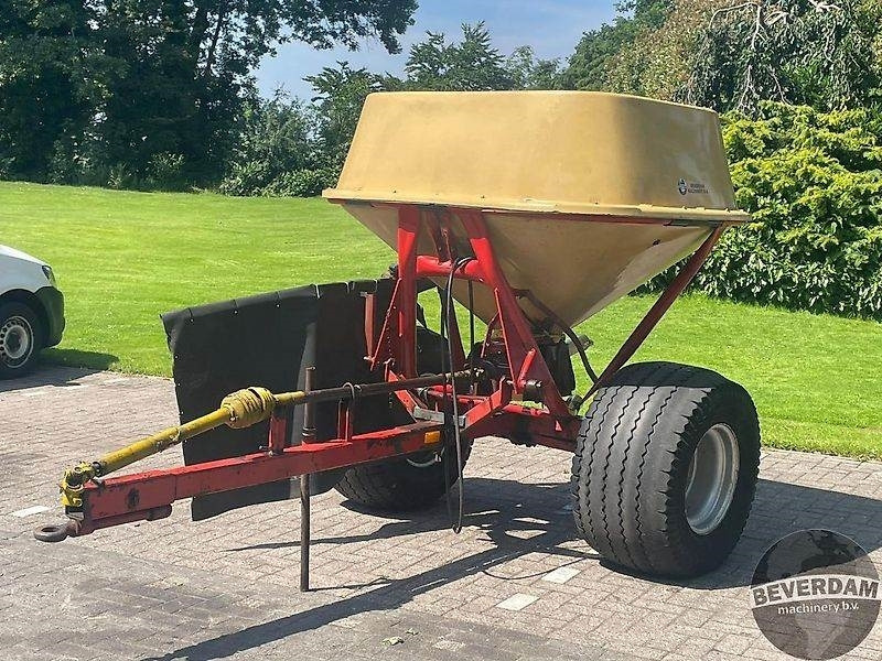 Vicon getrokken kunstmeststrooier - Kunstmeststrooier: afbeelding 3 Vicon getrokken kunstmeststrooier - Kunstmeststrooier: afbeelding 3